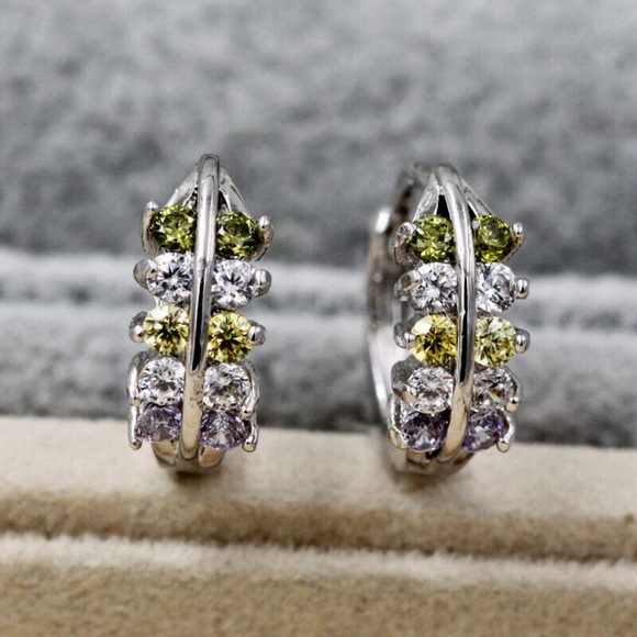 18kt White Gold Amethyst Emerald Topaz Hoops - Picture 4 of 5